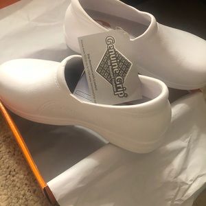 (Brand new) Genuine Grip crew shoes